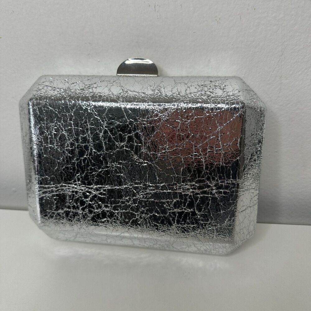 Lulu's Silver Metallic Krinkle Box Snap Close Clutch Purse & Chain Strap - Picture 16 of 16